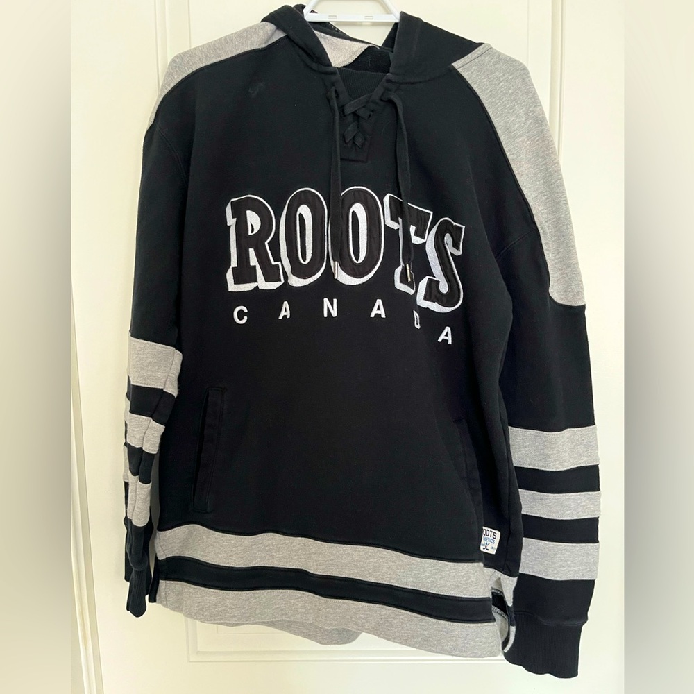 ROOTS Fleece hockey sweater size S